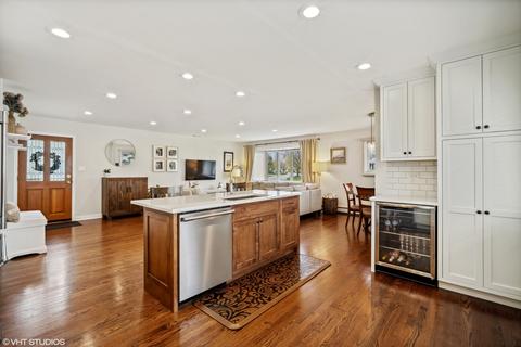 1309 E Mulberry Ln, Mount Prospect, IL 60056 photo 10