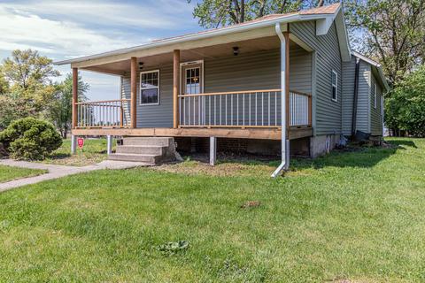 103 N Jackson St, Philo, IL 61864 photo 1