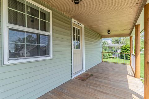103 N Jackson St, Philo, IL 61864 photo 4