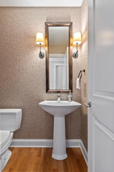 10 E Delaware Pl #22E, Chicago, IL 60611 photo 18