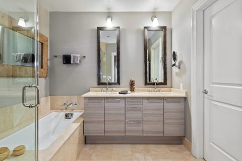 10 E Delaware Pl #22E, Chicago, IL 60611 photo 11
