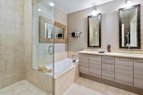 10 E Delaware Pl #22E, Chicago, IL 60611 photo 12