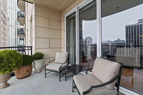 10 E Delaware Pl #22E, Chicago, IL 60611 photo 7