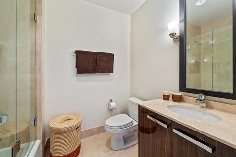 10 E Delaware Pl #22E, Chicago, IL 60611 photo 17