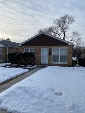 2227 E 102nd St, Chicago, IL 60617 photo 1