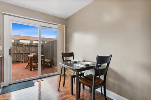 1732 Bristol Walk, Hoffman Estates, IL 60169 photo 6