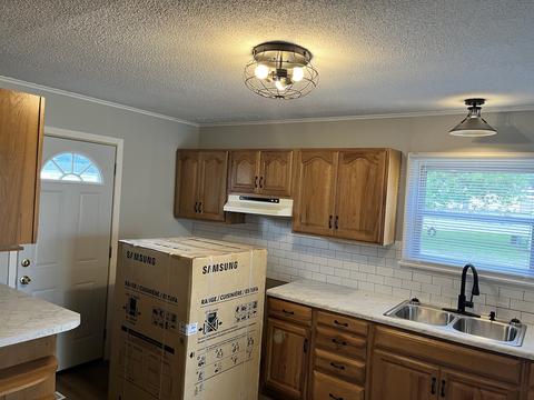 102 State St, Catlin, IL 61817 photo 6