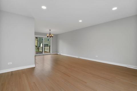 1605 W Catalpa Ln, Mount Prospect, IL 60056 photo 6