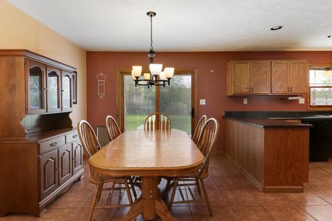 9291 Apollo Rd, Bloomington, IL 61705 photo 12