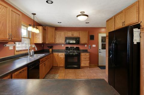 9291 Apollo Rd, Bloomington, IL 61705 photo 9