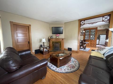 212 W Mazon Ave, Dwight, IL 60420 photo 3