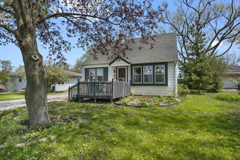 237 Sunrise Ave, Willowbrook, IL 60527 photo 2