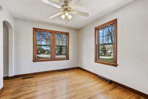 237 Sunrise Ave, Willowbrook, IL 60527 photo 5