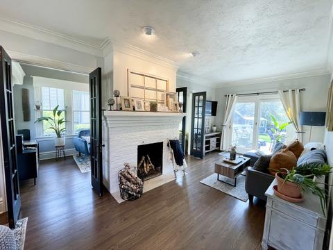 940 Bellevue Ave, Elgin, IL 60120 photo 3