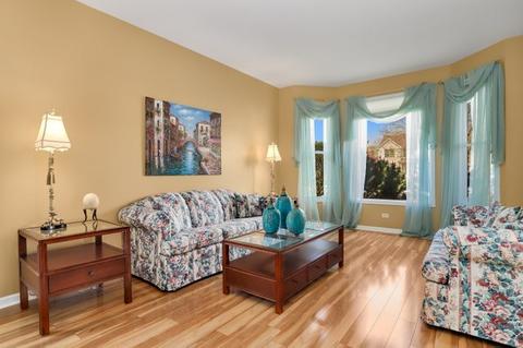 1287 Hunters Rdg E, Hoffman Estates, IL 60192 photo 7