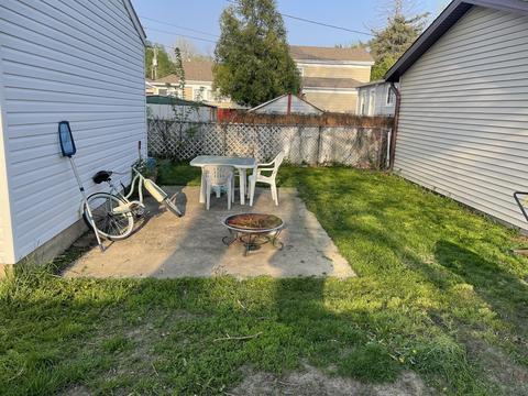310 E Main St, Morris, IL 60450 photo 17