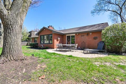 149 Tennyson Dr, Wheaton, IL 60189 photo 24