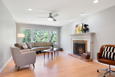 149 Tennyson Dr, Wheaton, IL 60189 photo 6