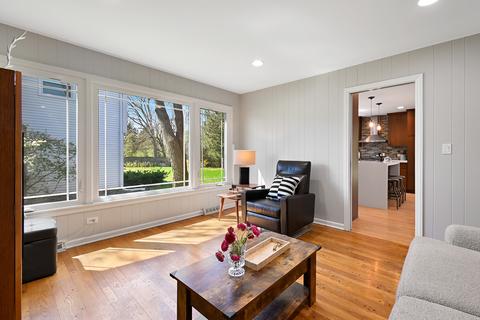 149 Tennyson Dr, Wheaton, IL 60189 photo 8