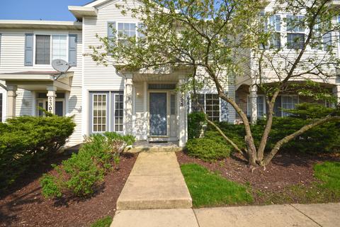 2305 Reflections Dr, Aurora, IL 60502 photo 1