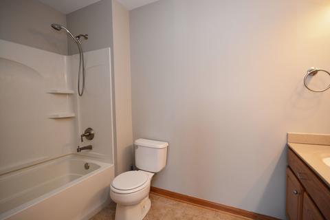 2305 Reflections Dr, Aurora, IL 60502 photo 9
