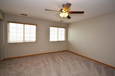 2305 Reflections Dr, Aurora, IL 60502 photo 7