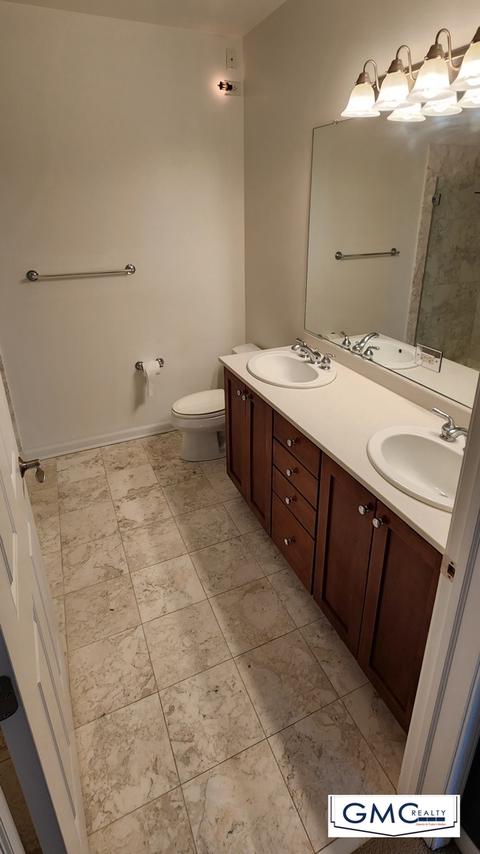 275 E Railroad Ave #304, Bartlett, IL 60103 photo 22