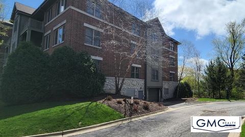 275 E Railroad Ave #304, Bartlett, IL 60103 photo 3