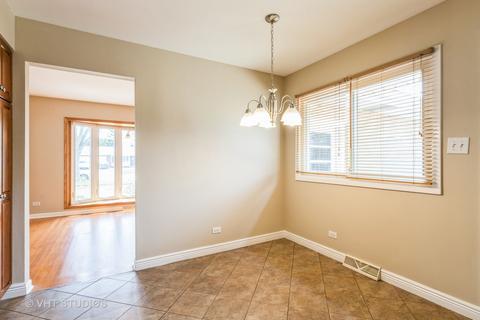 1084 Marshall Dr, Des Plaines, IL 60016 photo 5