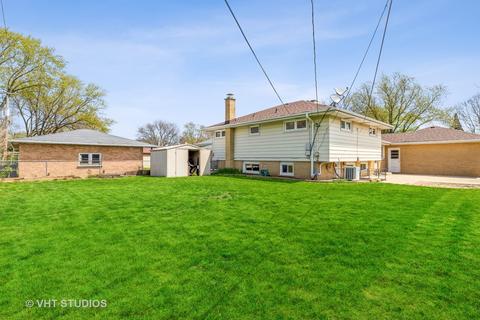 1084 Marshall Dr, Des Plaines, IL 60016 photo 13