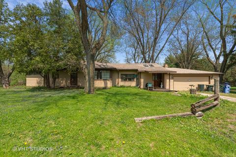 420 Longview Dr, Algonquin, IL 60102 photo 1