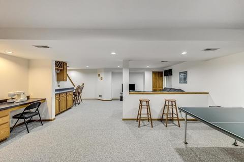 650 Bending Ct, Des Plaines, IL 60016 photo 46