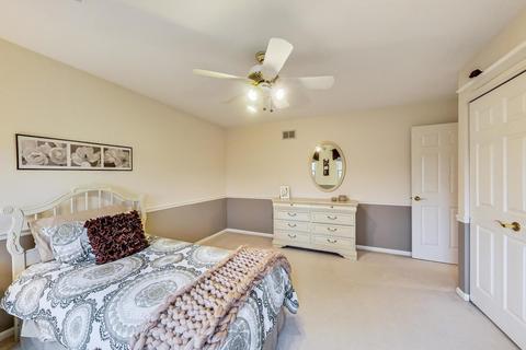 650 Bending Ct, Des Plaines, IL 60016 photo 35