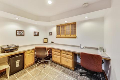 650 Bending Ct, Des Plaines, IL 60016 photo 49