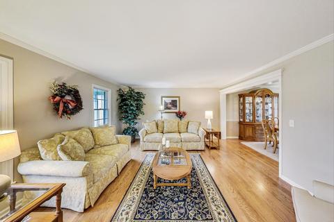650 Bending Ct, Des Plaines, IL 60016 photo 7