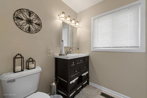 1650 Dennison Rd, Hoffman Estates, IL 60169 photo 12