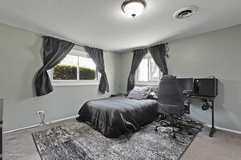 1650 Dennison Rd, Hoffman Estates, IL 60169 photo 17