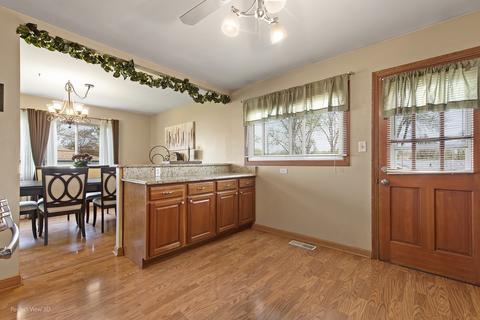 1650 Dennison Rd, Hoffman Estates, IL 60169 photo 9