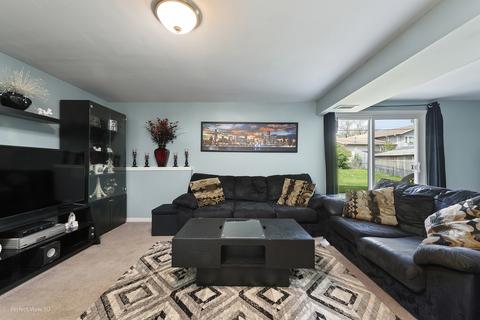 1650 Dennison Rd, Hoffman Estates, IL 60169 photo 15