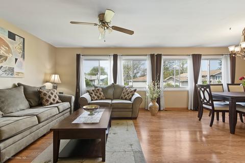 1650 Dennison Rd, Hoffman Estates, IL 60169 photo 5