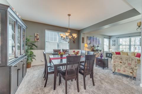 3075 Chalkstone Ave, Elgin, IL 60124 photo 7