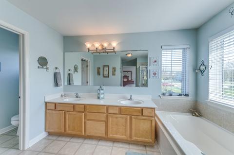3075 Chalkstone Ave, Elgin, IL 60124 photo 20