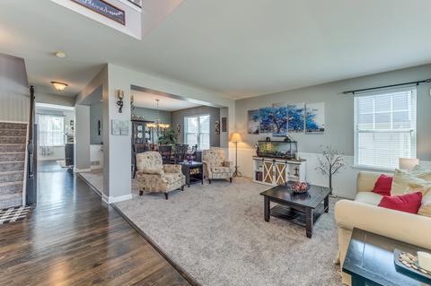 3075 Chalkstone Ave, Elgin, IL 60124 photo 6