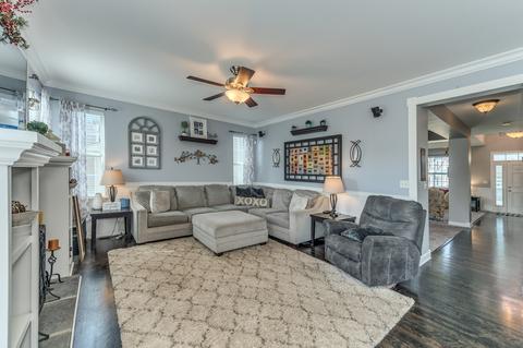 3075 Chalkstone Ave, Elgin, IL 60124 photo 13