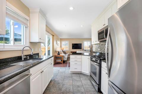 2605 Dorothy Dr, Aurora, IL 60504 photo 8