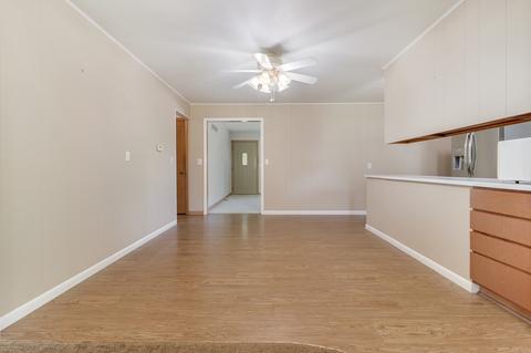 404 W Exchange St, Danvers, IL 61732 photo 9