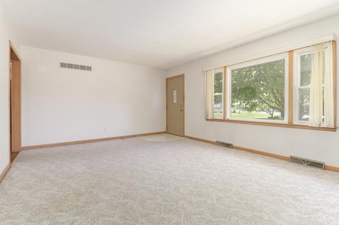 404 W Exchange St, Danvers, IL 61732 photo 5