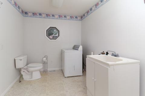 404 W Exchange St, Danvers, IL 61732 photo 13