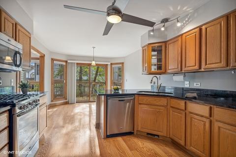 208 S Rush St, Itasca, IL 60143 photo 8