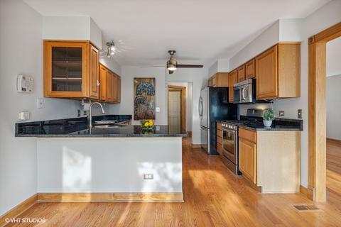 208 S Rush St, Itasca, IL 60143 photo 7